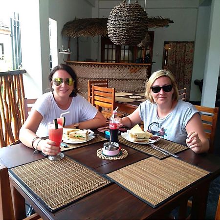 Ocean Voyage Otel Tangalle Dış mekan fotoğraf